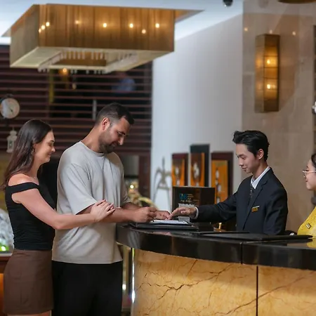 Oriental Suites Hotel & Spa-3